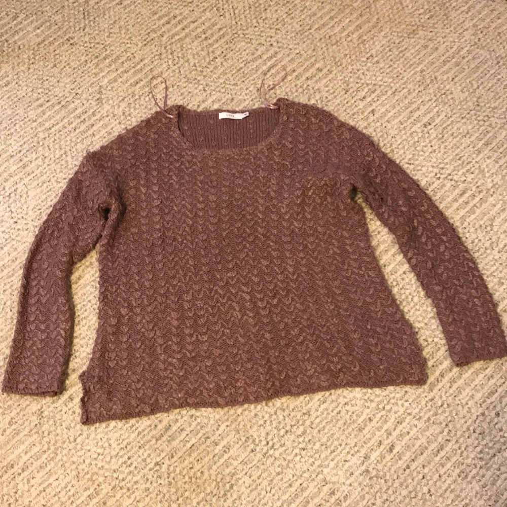 Long sleeved sweater